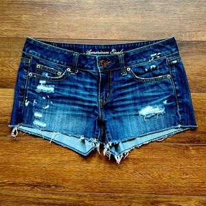 AMERICAN EAGLE| Dark Denim Shorts
